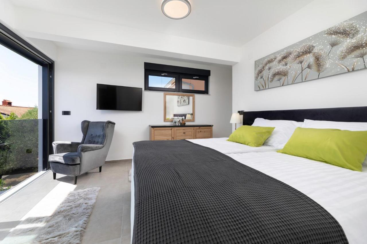 Luxury Villa Adria Apartments Крк Екстер'єр фото